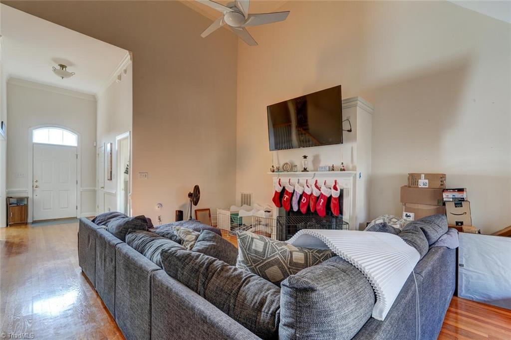 206 Pine Hill Court Property Photo 10