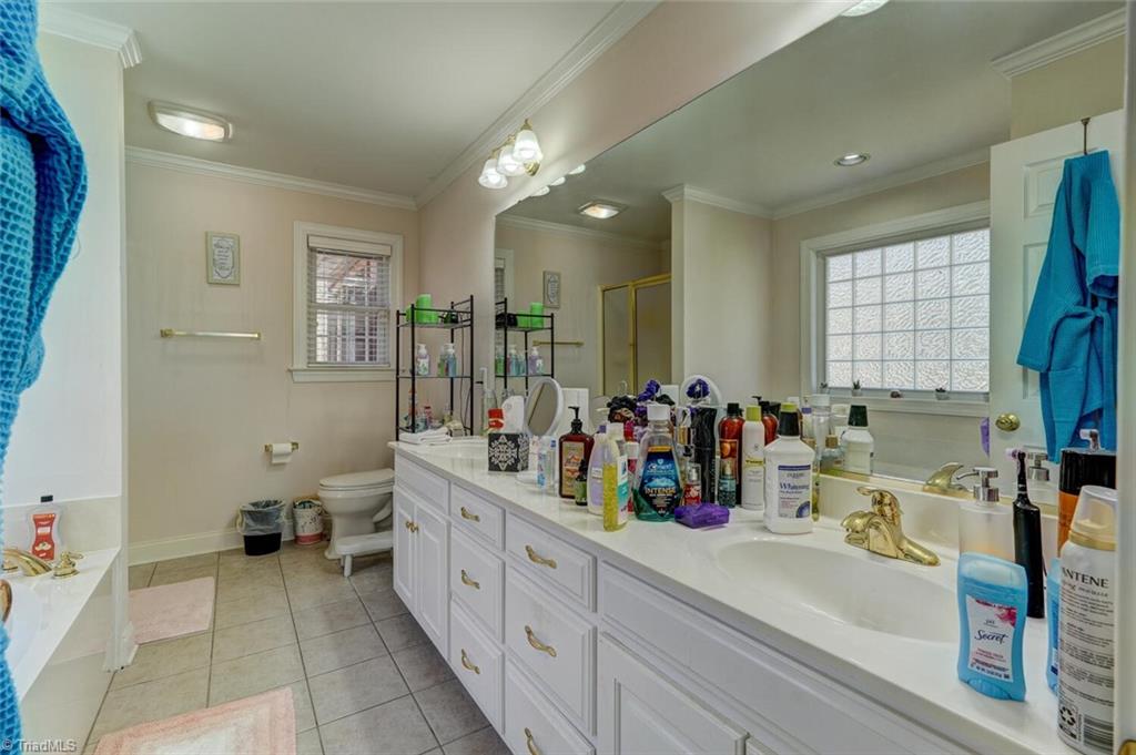 206 Pine Hill Court Property Photo 19