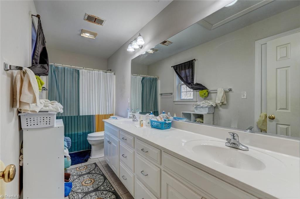 206 Pine Hill Court Property Photo 22