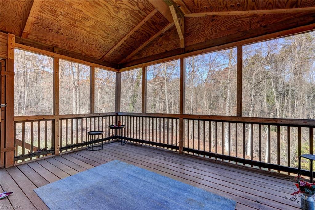 206 Pine Hill Court Property Photo 33