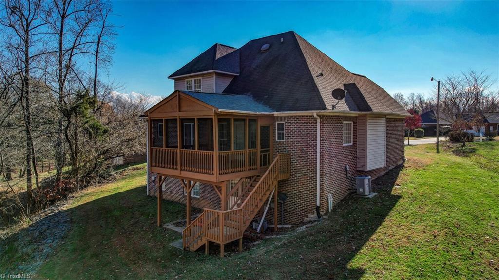 206 Pine Hill Court Property Photo 35