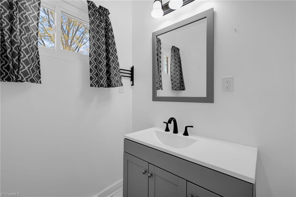 103 Hanna Street Property Photo 23