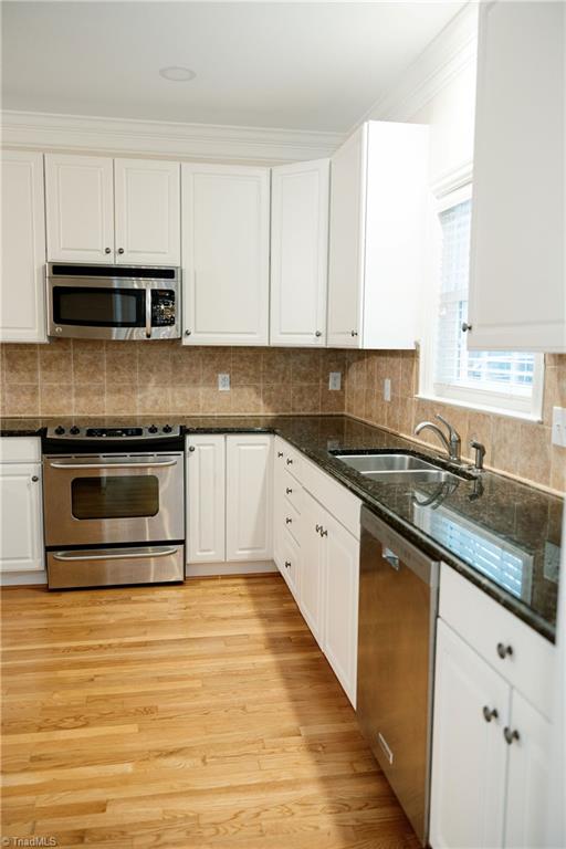 6104 Morganshire Drive Property Photo 16
