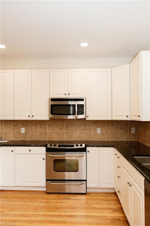 6104 Morganshire Drive Property Photo 17