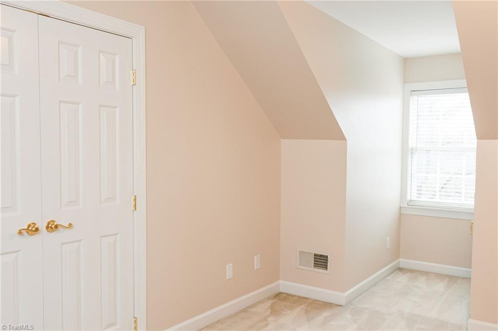 6104 Morganshire Drive Property Photo 34