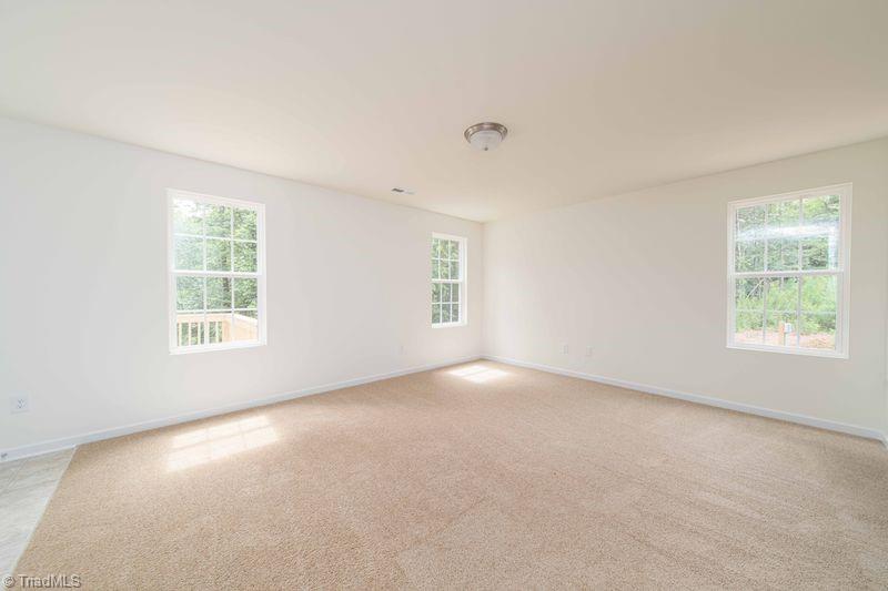 6055 Stanleyville Drive Property Photo 4