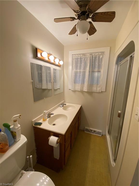 888 Klondike Road Property Photo 12