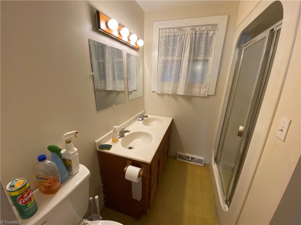 888 Klondike Road Property Photo 13