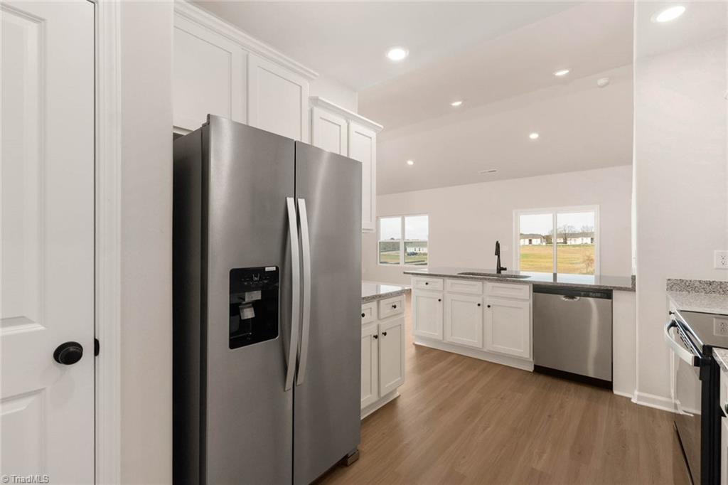 304 Dixieland Court Property Photo 14