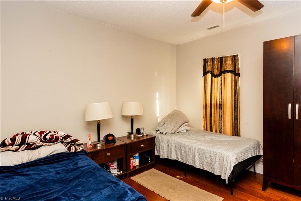 1101 W Wendover Avenue Property Photo 6