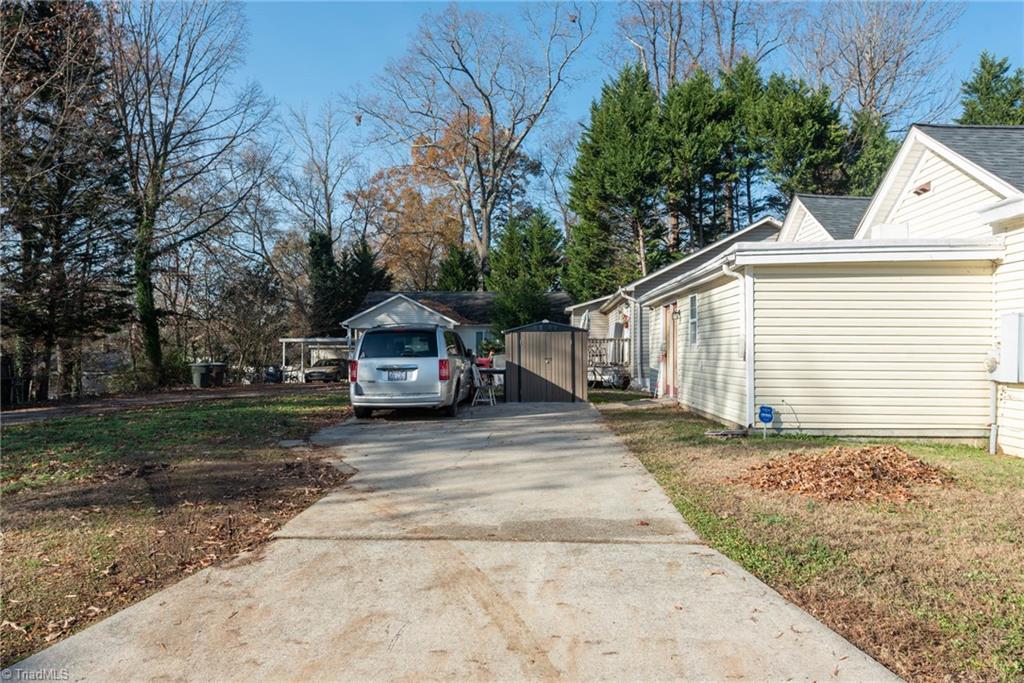 1101 W Wendover Avenue Property Photo 14