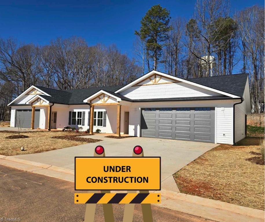 100 Old Heritage Road Property Photo