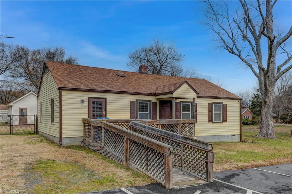 1806 Vance Street Property Photo 2