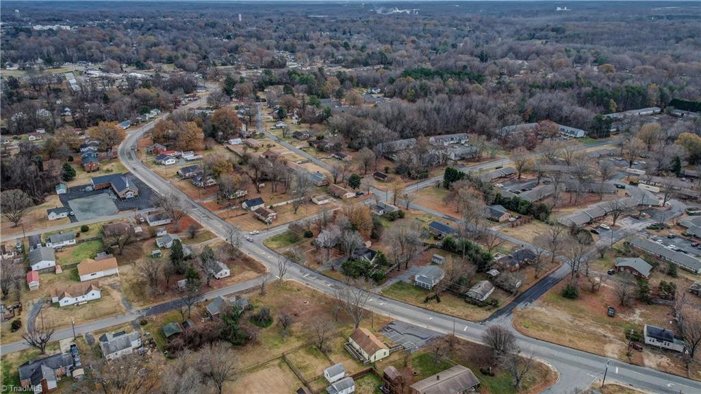 1806 Vance Street Property Photo 8
