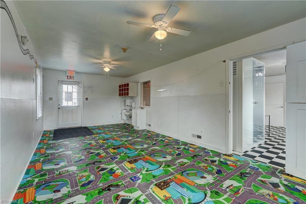 1806 Vance Street Property Photo 9