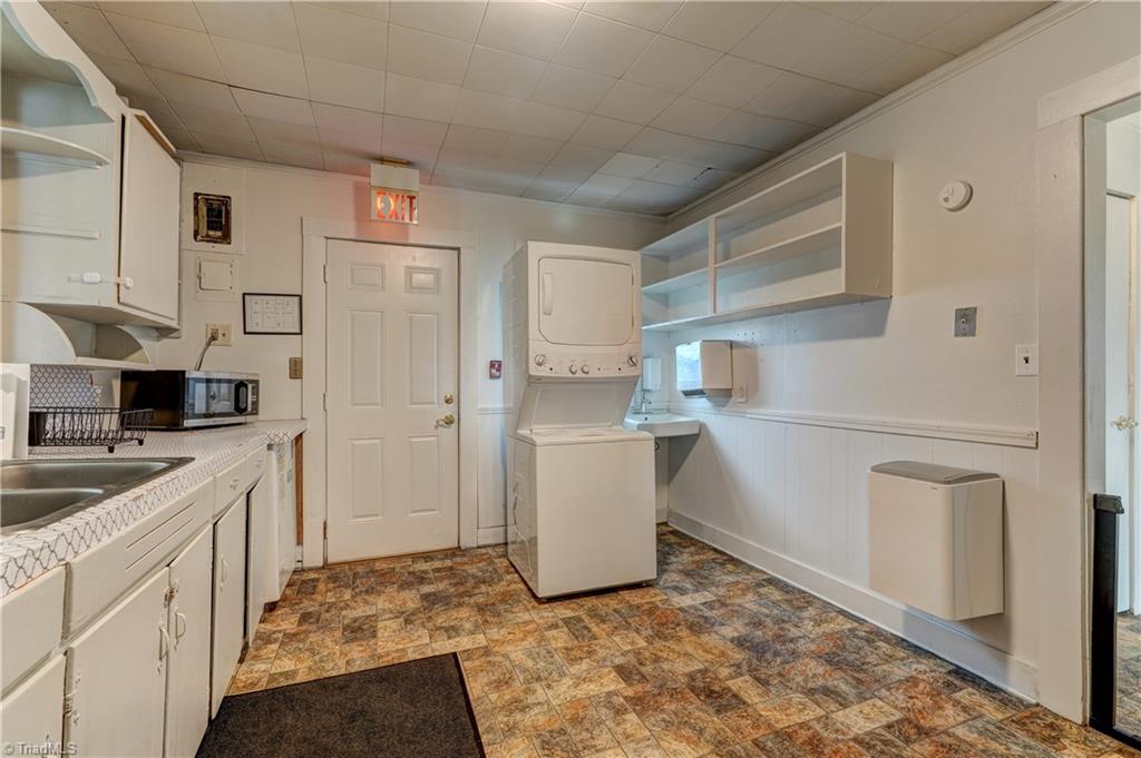 1806 Vance Street Property Photo 17