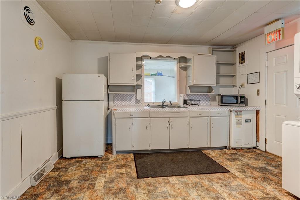 1806 Vance Street Property Photo 18