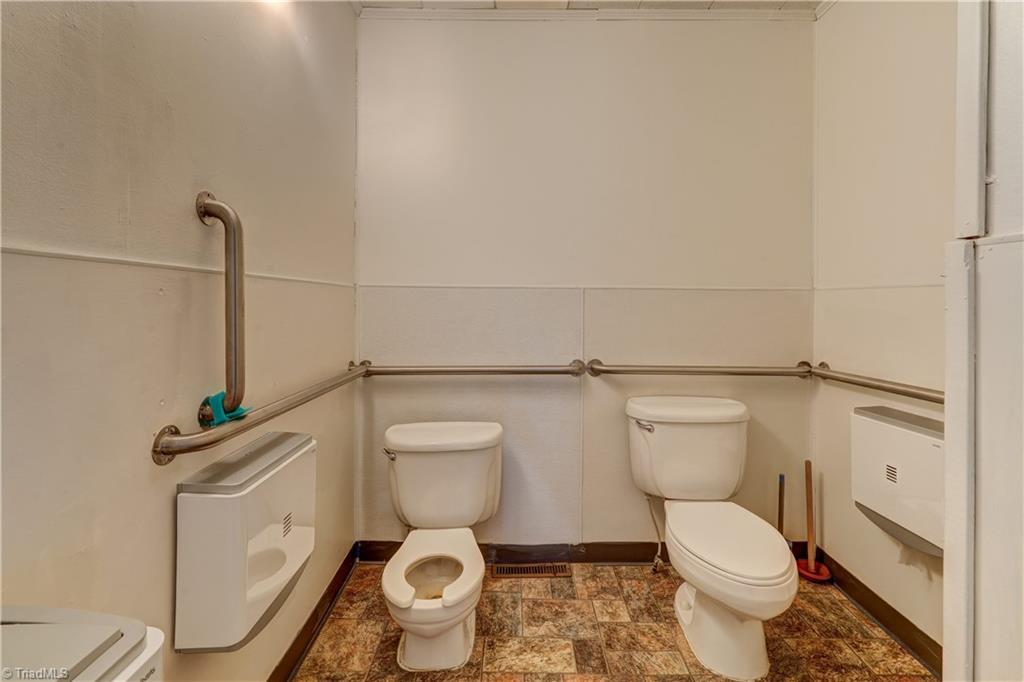 1806 Vance Street Property Photo 24