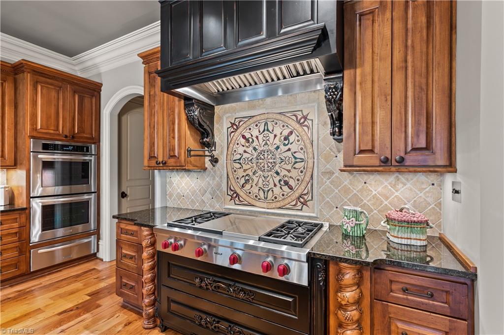 4089 Rolling Knoll Cove Property Photo 11