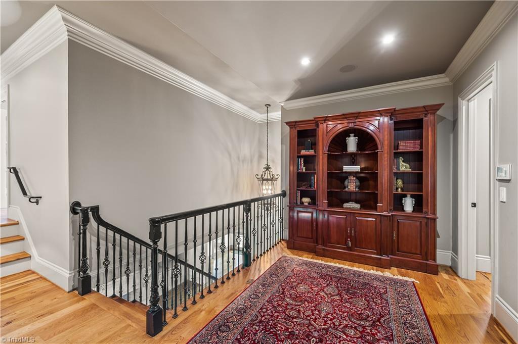 4089 Rolling Knoll Cove Property Photo 23
