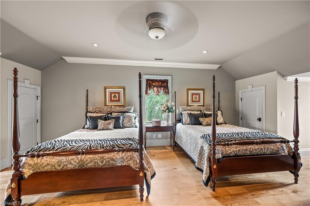 4089 Rolling Knoll Cove Property Photo 25