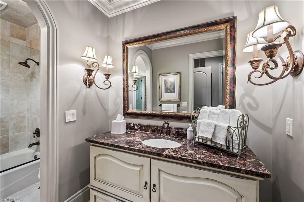 4089 Rolling Knoll Cove Property Photo 26