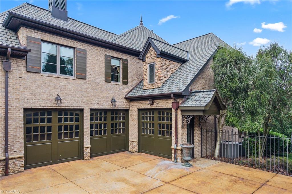 4089 Rolling Knoll Cove Property Photo 36