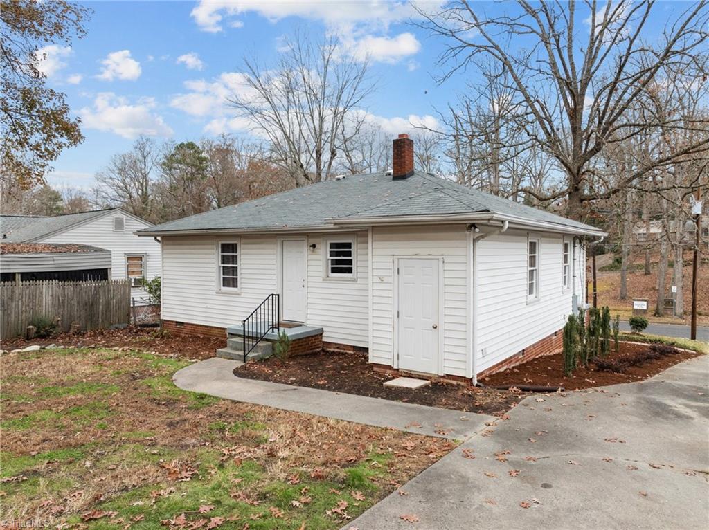 822 Glenwood Road Property Photo 21