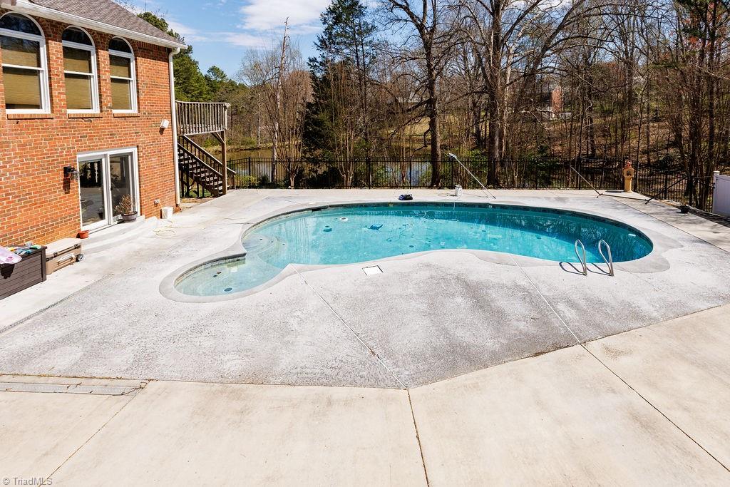 2611 Burke Farm Road Property Photo 17