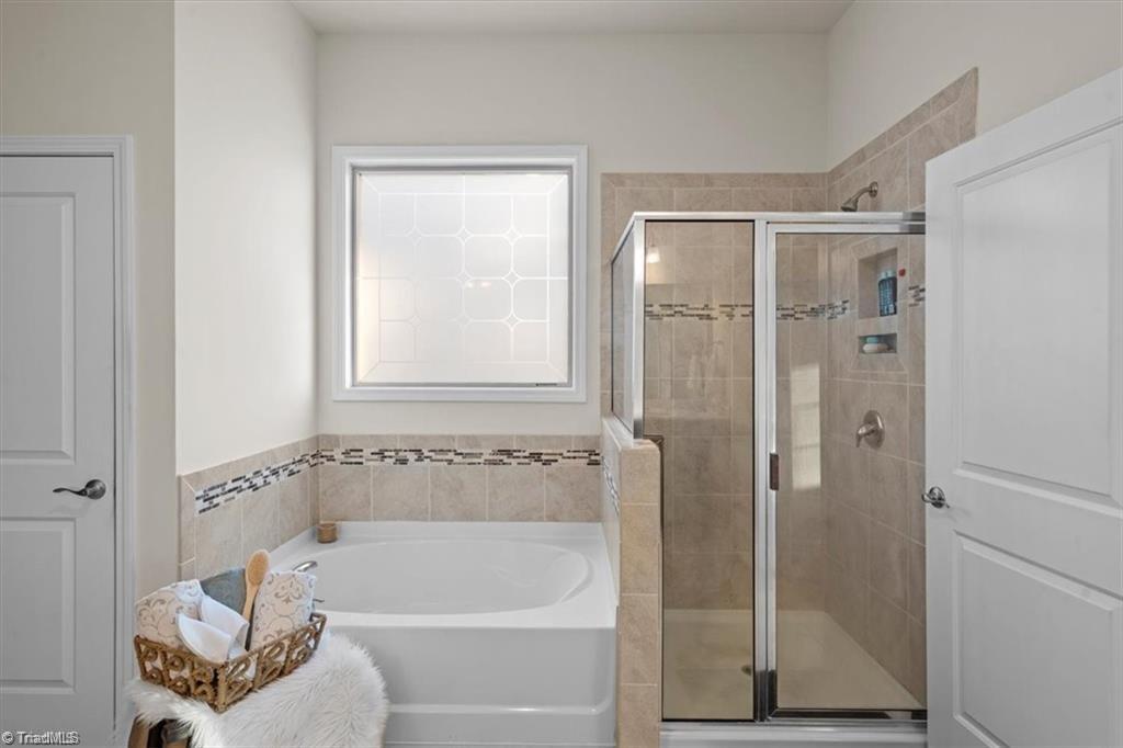 400 Lauryn Waverly Way Property Photo 22