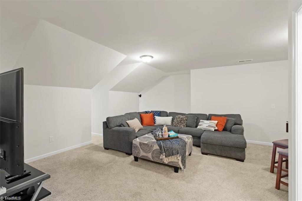 400 Lauryn Waverly Way Property Photo 28