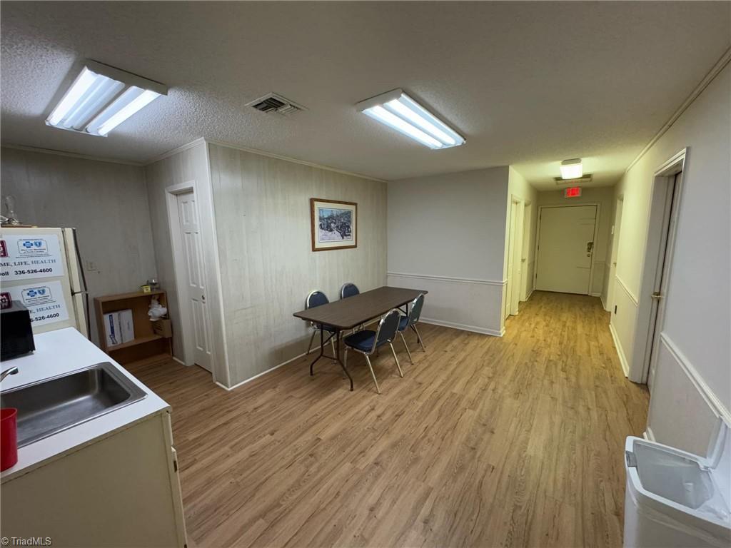 105 Winston Road Property Photo 9