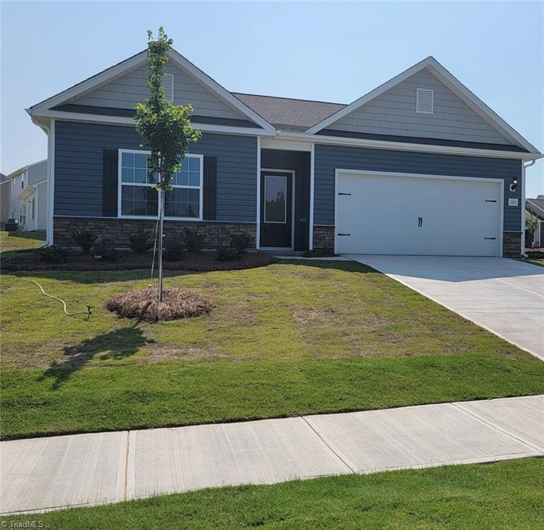 123 Macintosh Drive Property Photo 1