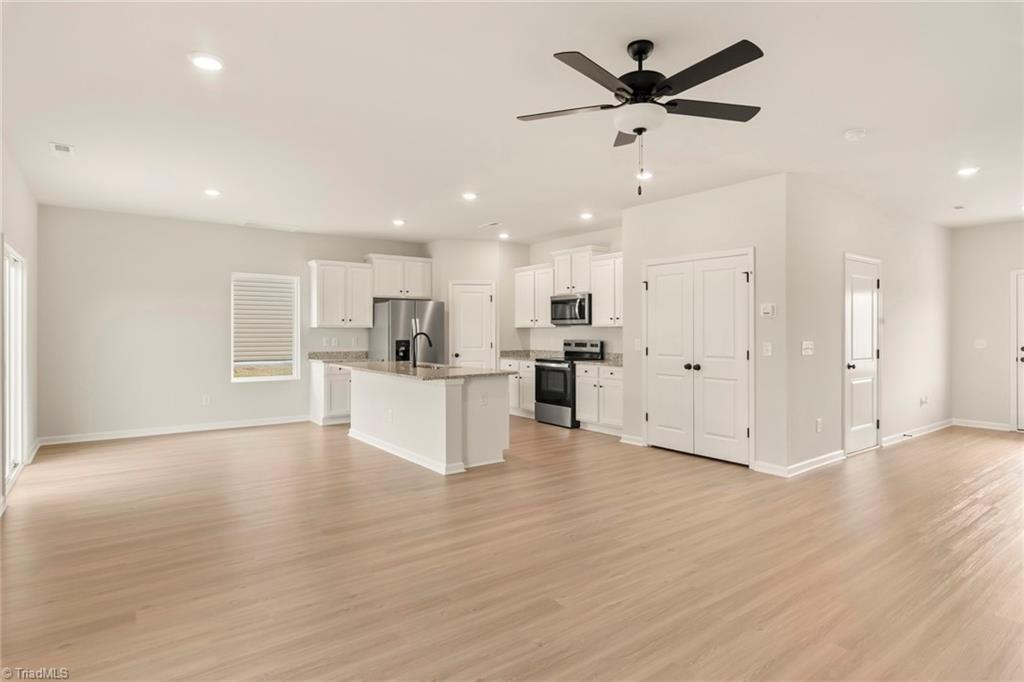 104 Macintosh Drive Property Photo 6