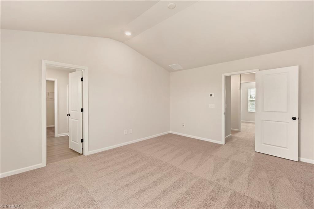 104 Macintosh Drive Property Photo 14