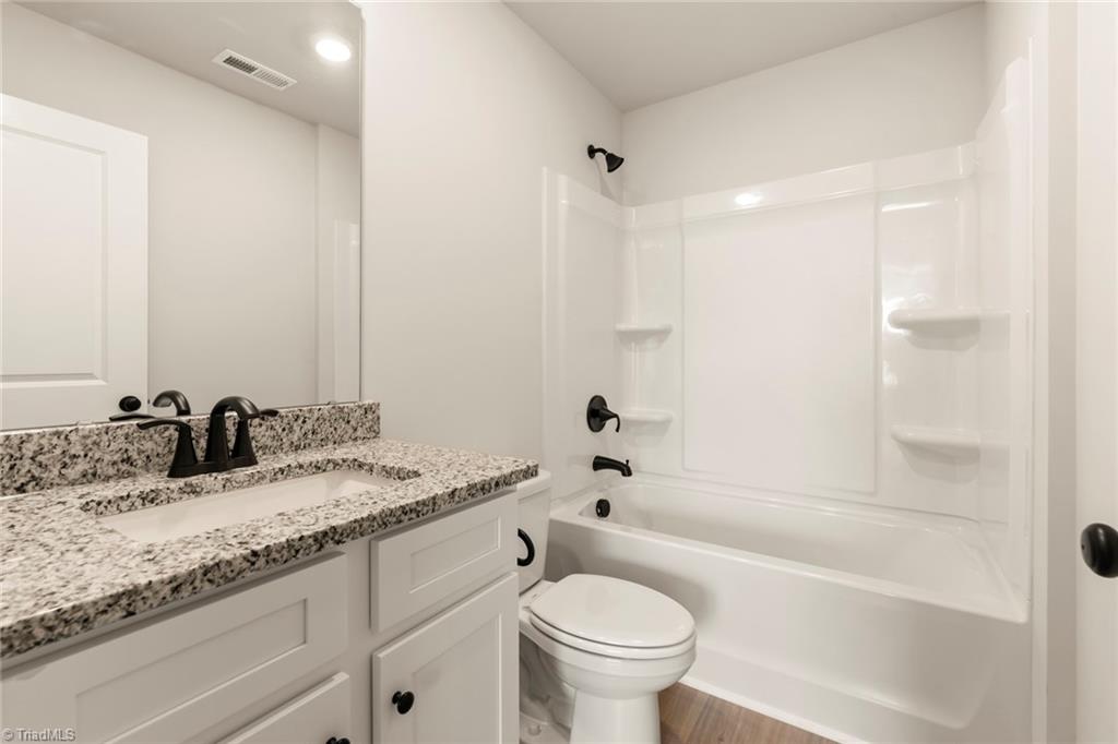 104 Macintosh Drive Property Photo 22