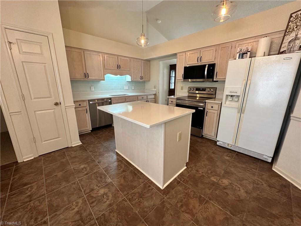 3973 Cobblestone Bend Drive Property Photo 5