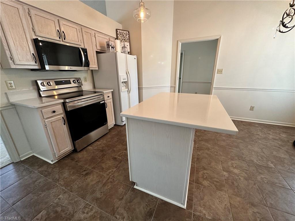 3973 Cobblestone Bend Drive Property Photo 8