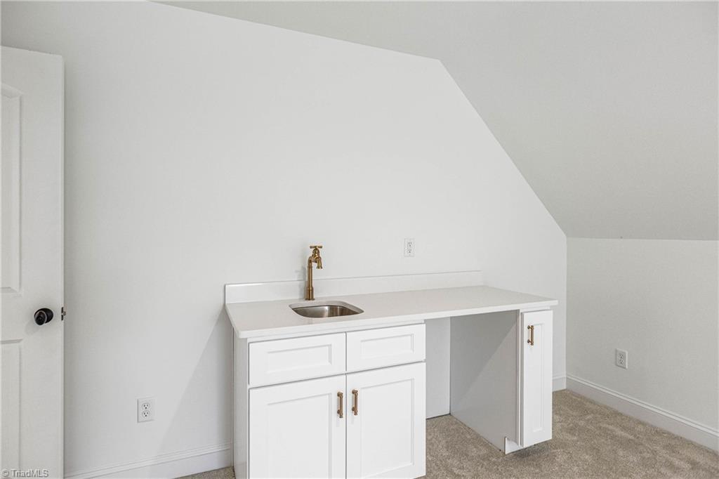 332 Indian Peaks Drive Property Photo 25