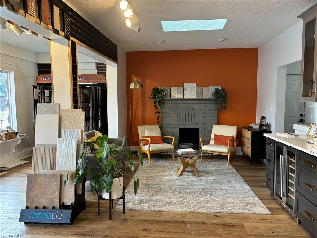 1213 Johnson Street Property Photo 2