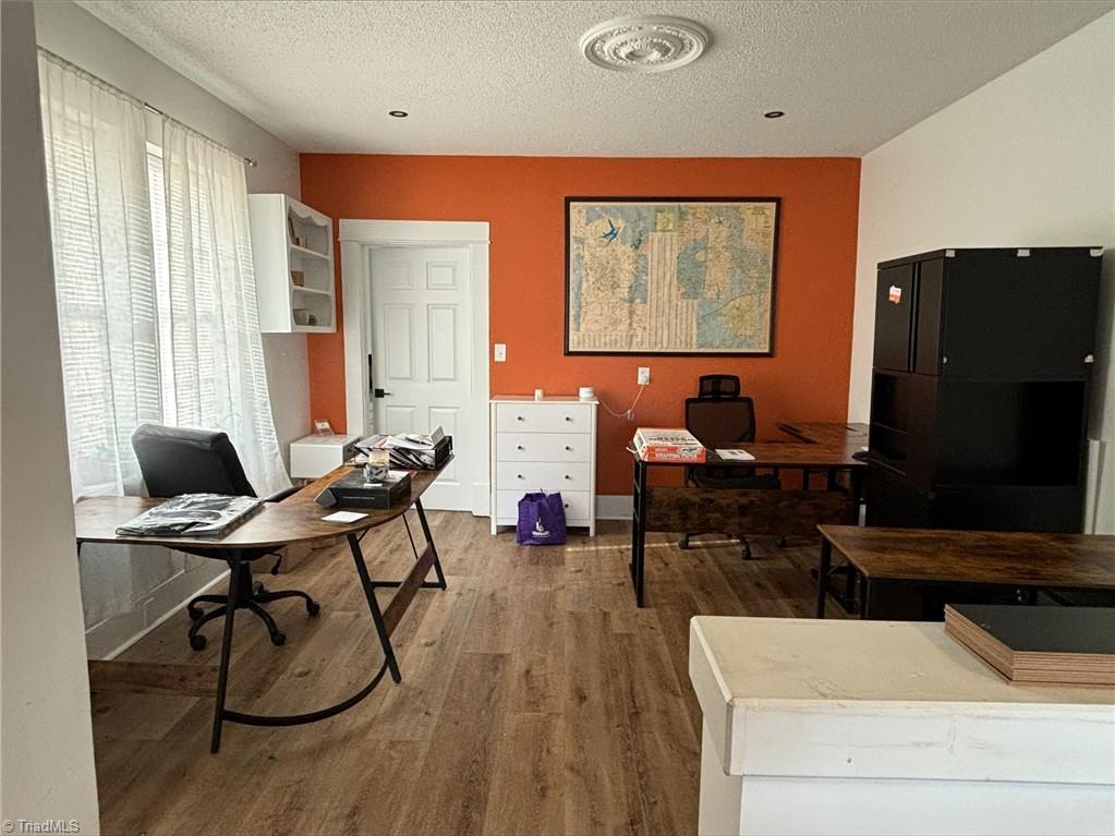 1213 Johnson Street Property Photo 6