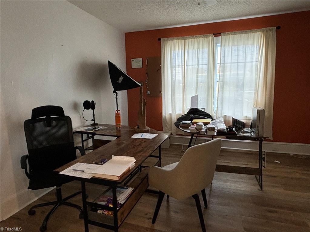 1213 Johnson Street Property Photo 11
