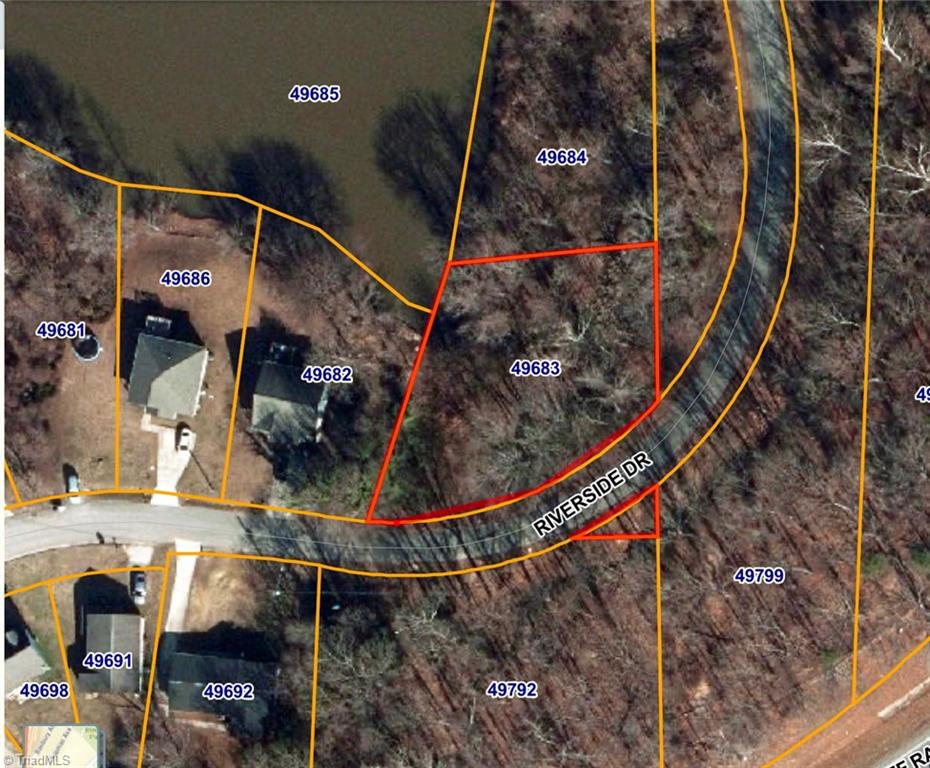 3520 Riverside Drive Property Photo 1