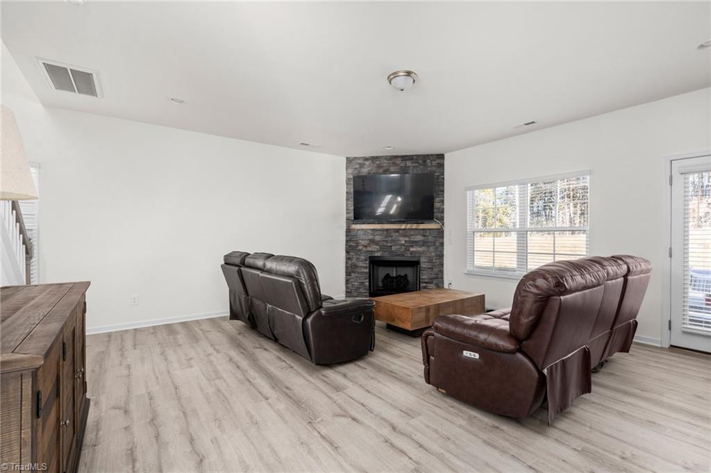 2116 Penley Trail Property Photo 6