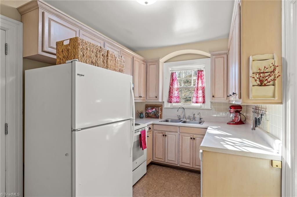 531 Farriss Avenue Property Photo 17