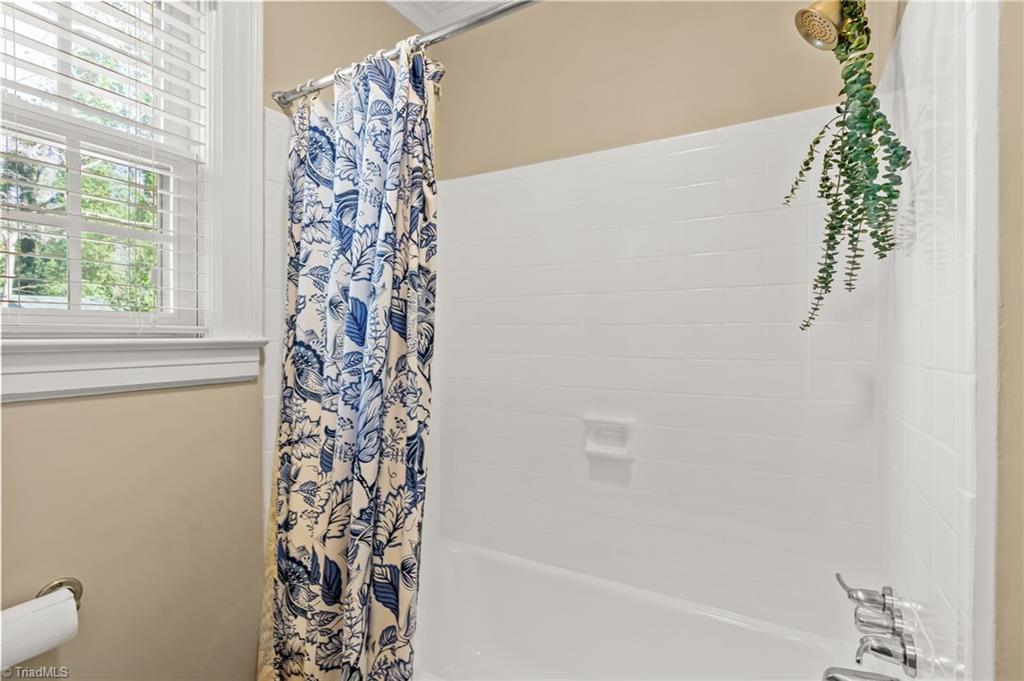 531 Farriss Avenue Property Photo 28