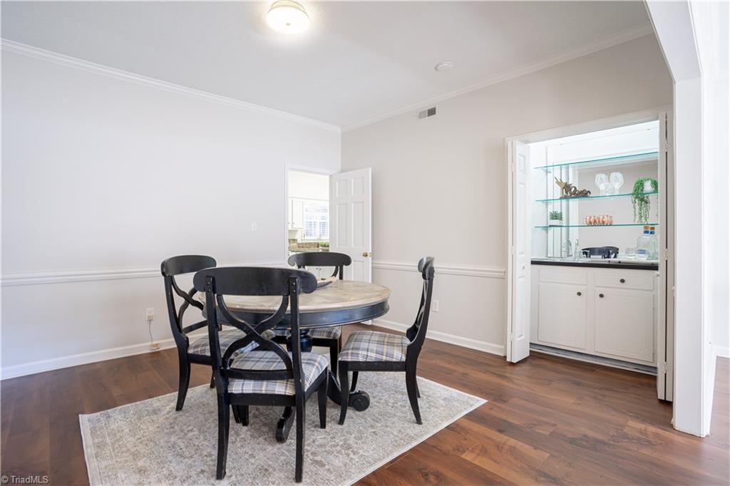 3410 Northline Avenue # B Property Photo 6
