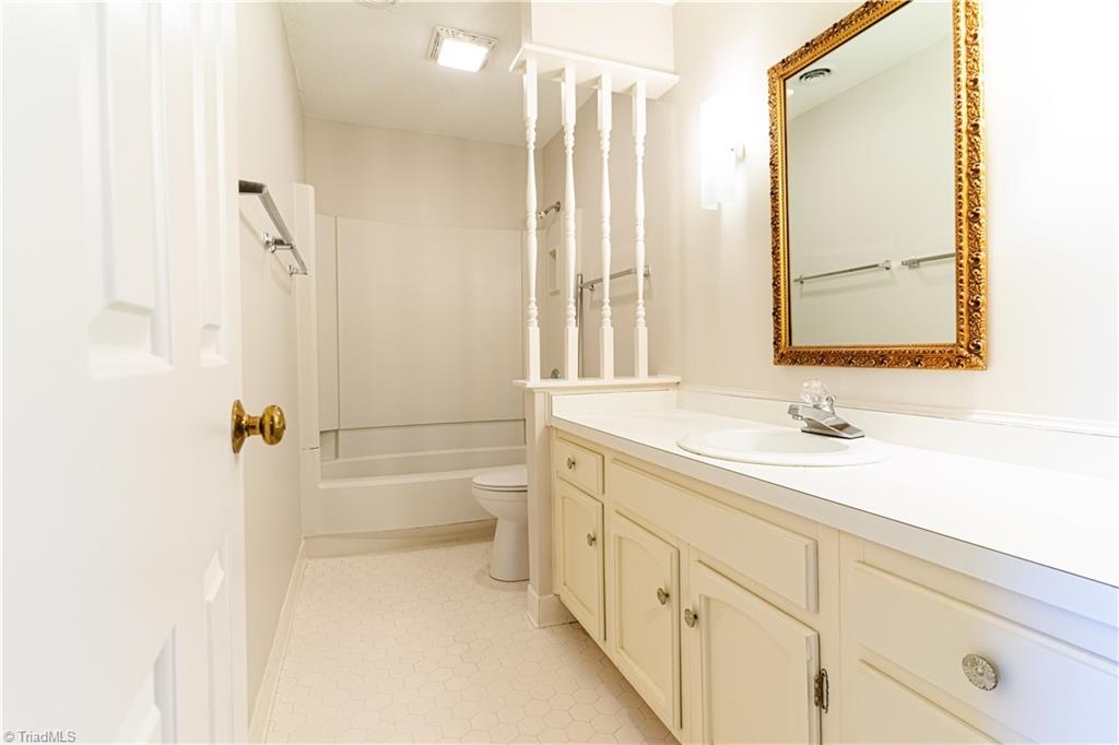 3410 Northline Avenue # B Property Photo 23