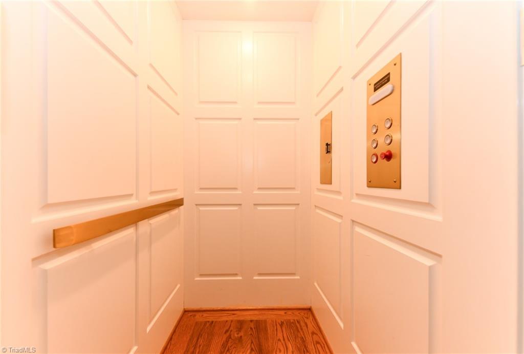 38 Midland Park Lane Property Photo 8
