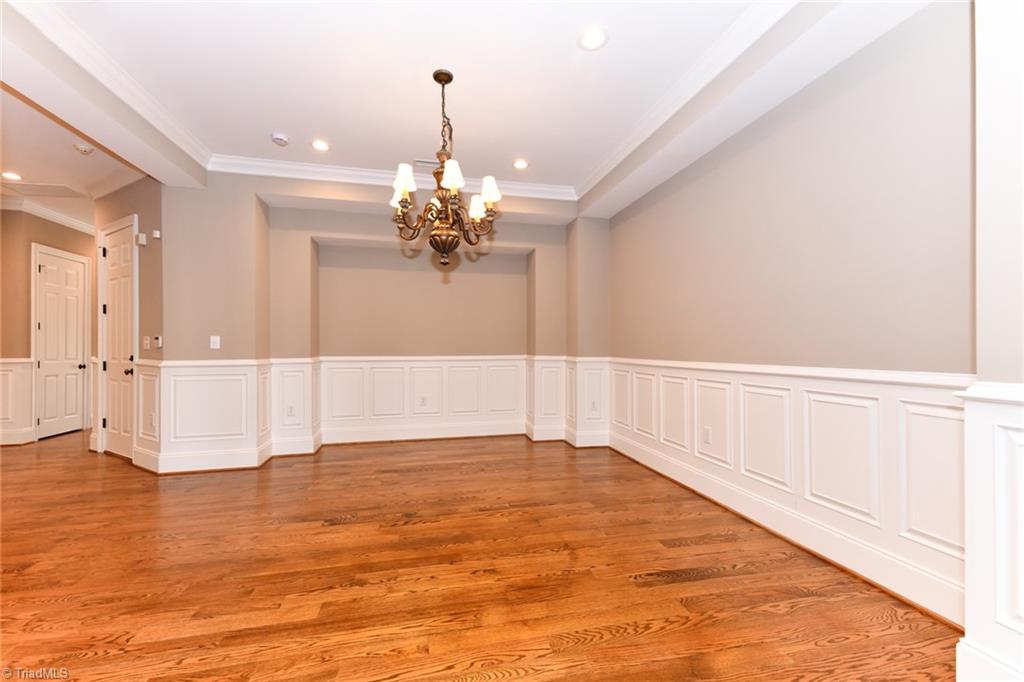 38 Midland Park Lane Property Photo 10